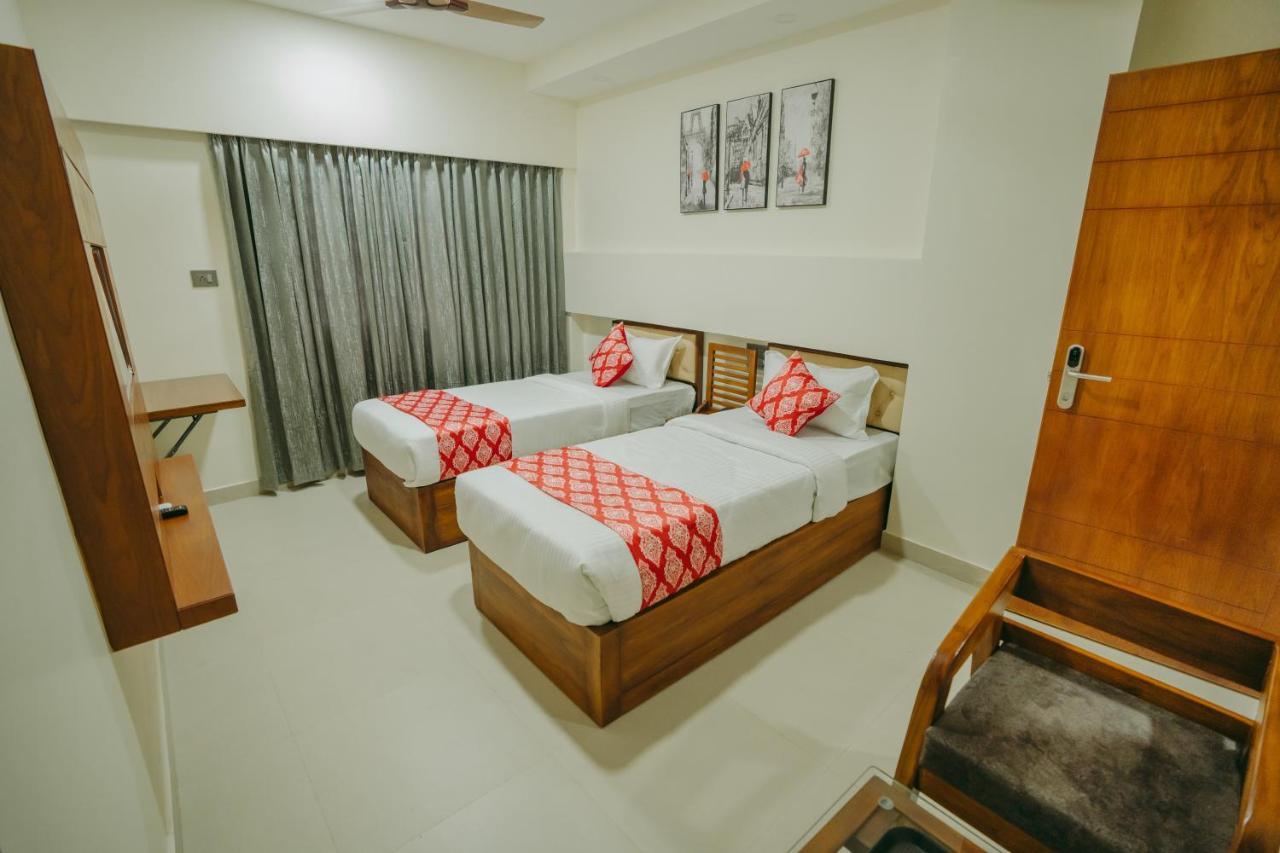 Saavees Residency Hotel Bangalore Eksteriør billede