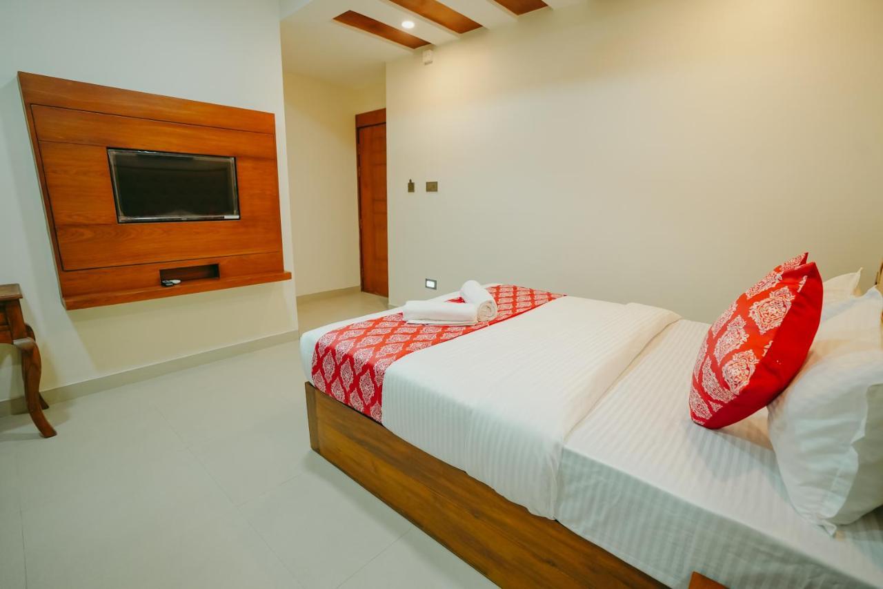 Saavees Residency Hotel Bangalore Eksteriør billede