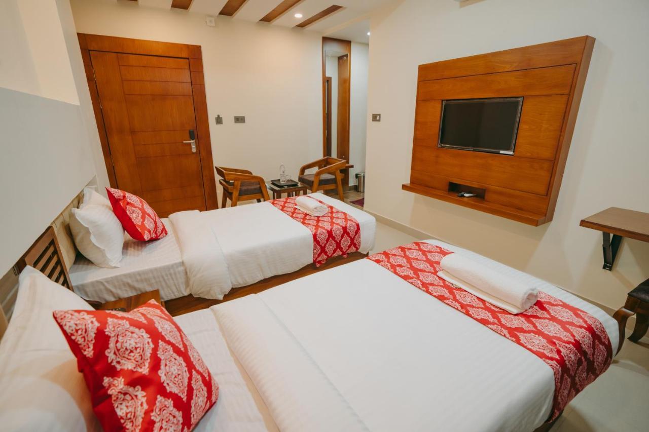 Saavees Residency Hotel Bangalore Eksteriør billede