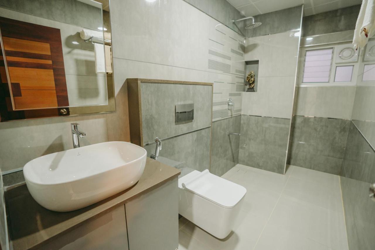 Saavees Residency Hotel Bangalore Eksteriør billede