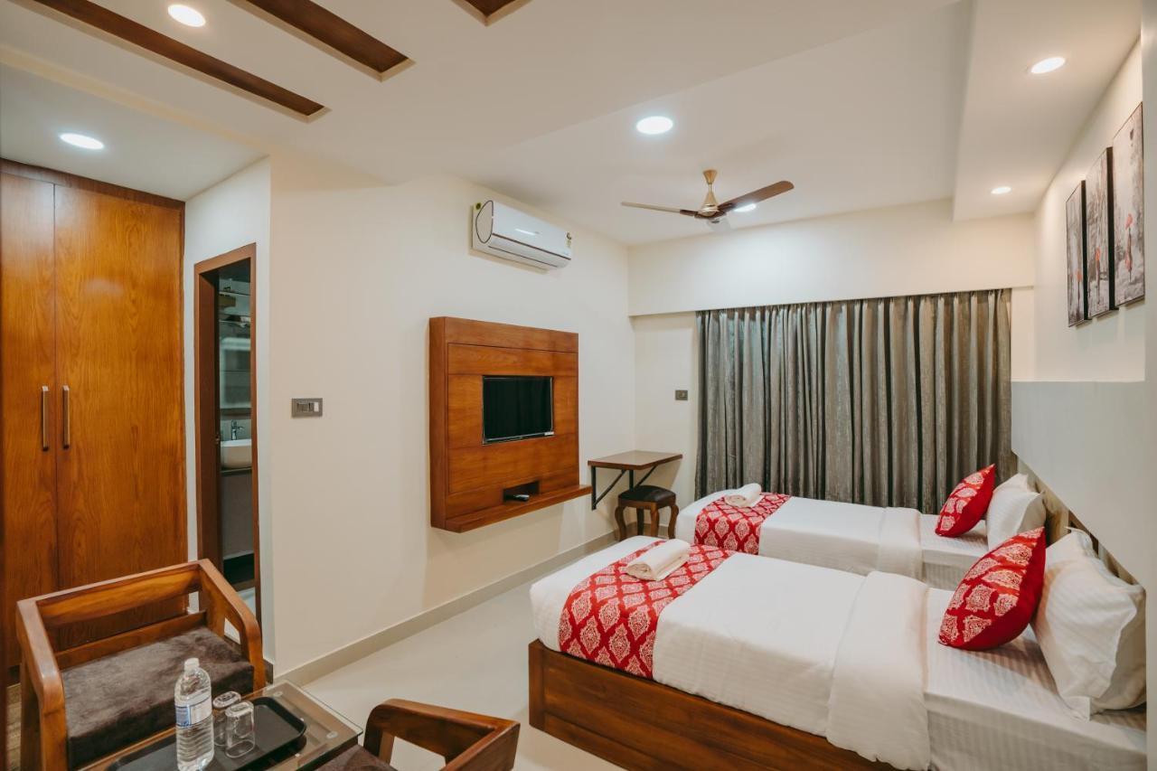 Saavees Residency Hotel Bangalore Eksteriør billede