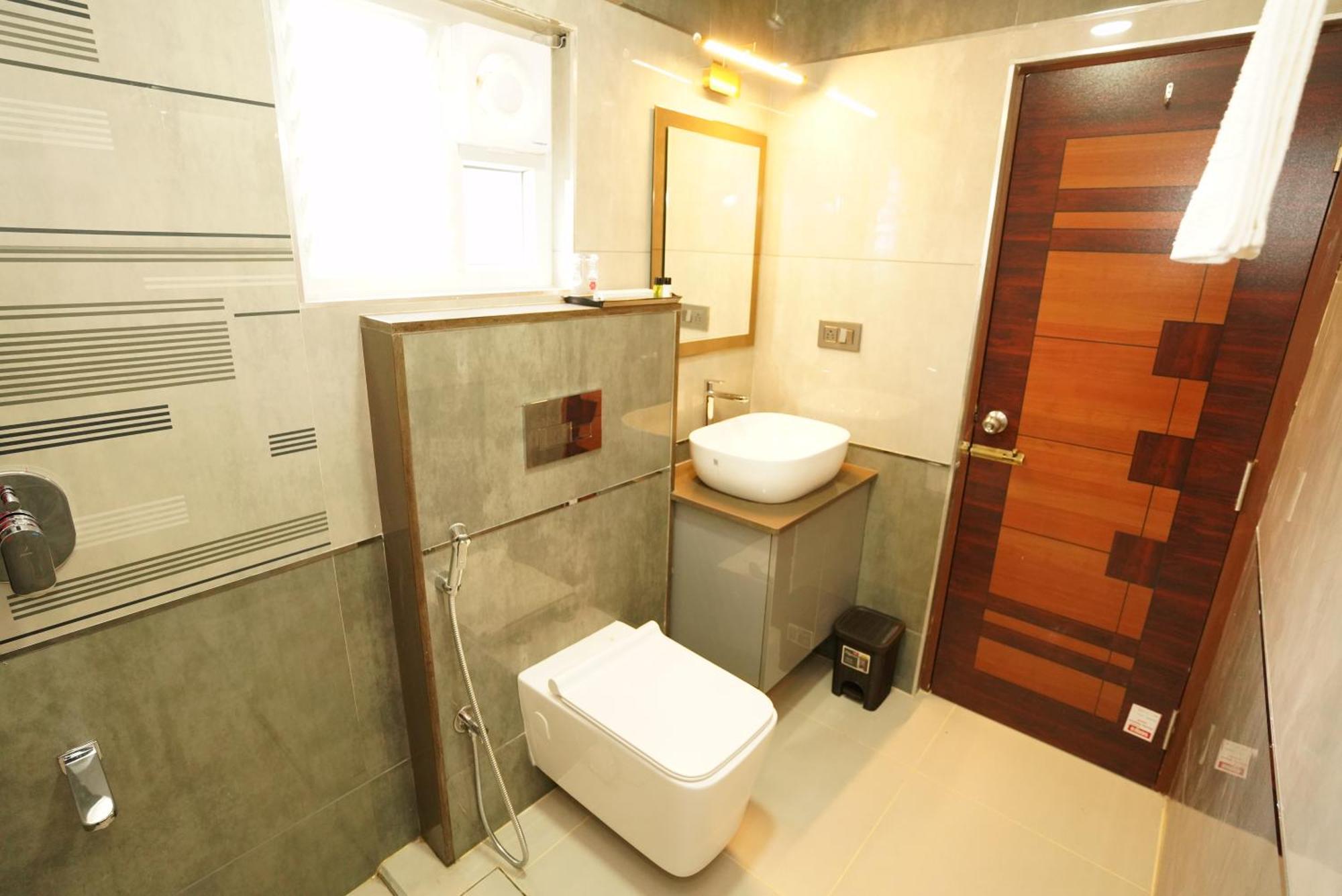 Saavees Residency Hotel Bangalore Eksteriør billede