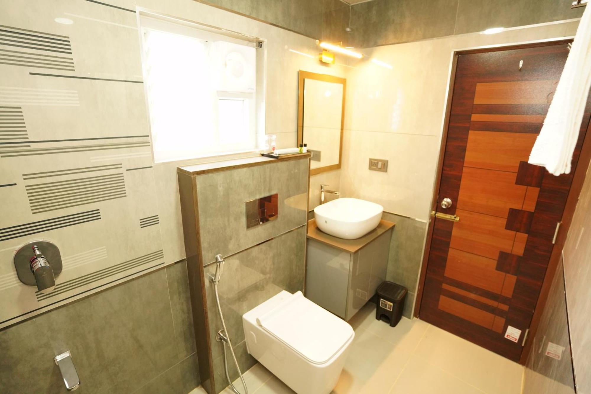 Saavees Residency Hotel Bangalore Eksteriør billede